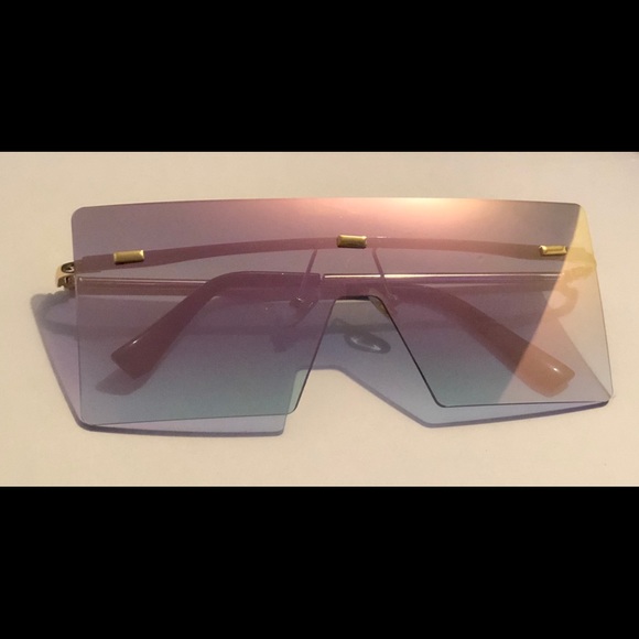 Sunglasses - Picture 3 of 8